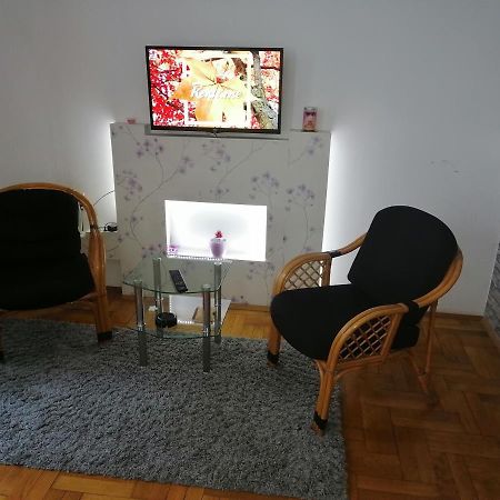 Apartment Aska Beograd Bagian luar foto