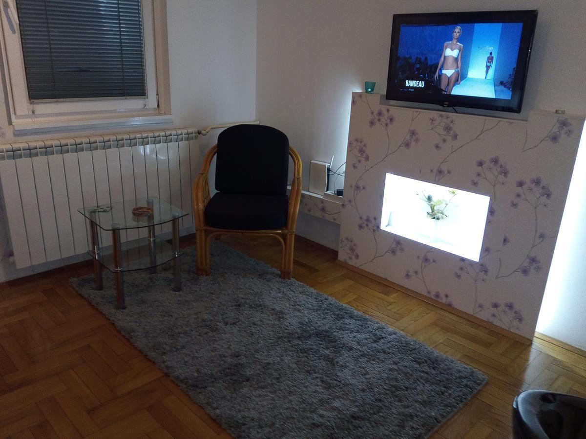 Apartment Aska Beograd Bagian luar foto