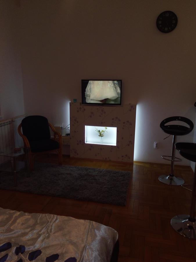 Apartment Aska Beograd Bagian luar foto