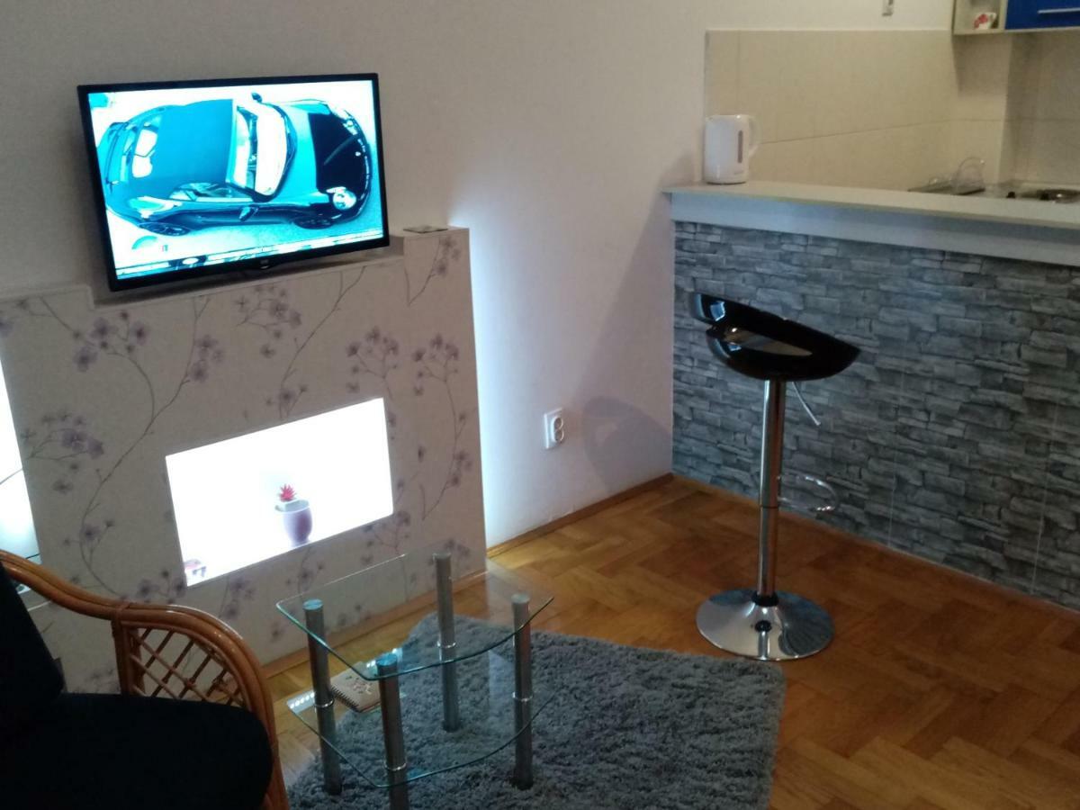 Apartment Aska Beograd Bagian luar foto
